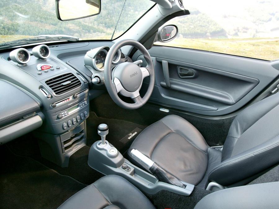 Интерьер Smart Roadster by Brabus 2003 года  (UK) (фото 5 из 5)